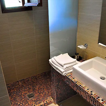 Aparthotel Tony's 2*