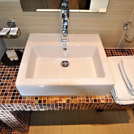 Aparthotel Tony's Vromolithos