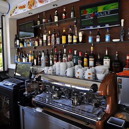 Aparthotel Tony's 2*