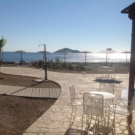 Aparthotel Tony's Vromolithos