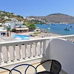 Tony's Апарт-отель