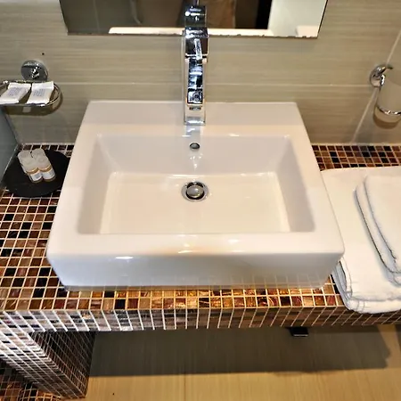 Apartahotel Tony's 2*