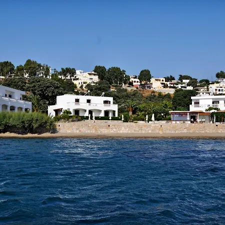 Tony's 2* Vromolithos