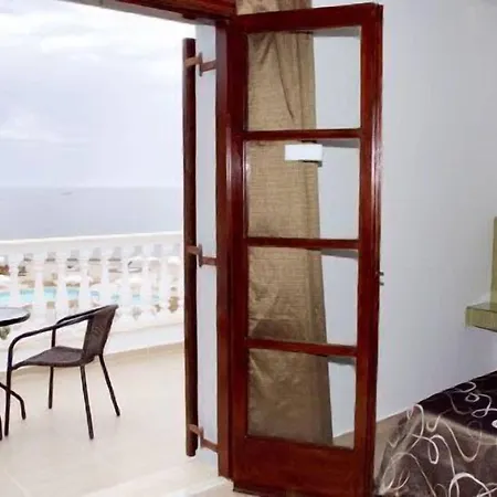 Tony's Hotel apartamentowy 2*