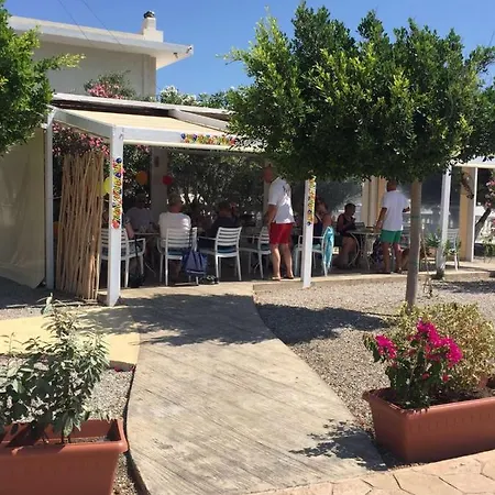 Tony's Ξενοδοχείο με διαμερίσματα