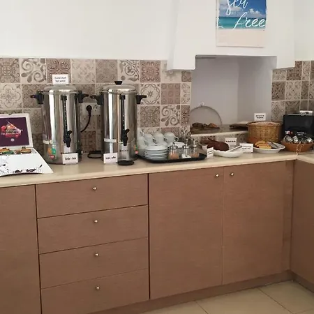 Ξενοδοχείο με διαμερίσματα Tony's