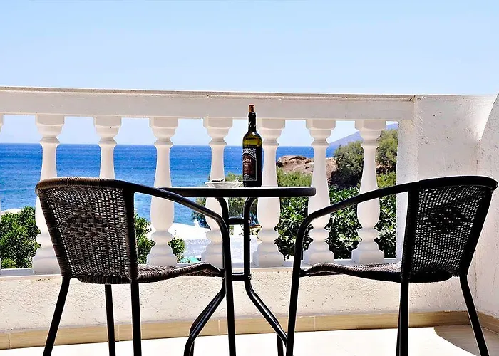 Tony's Lejlighedshotel Vromolithos