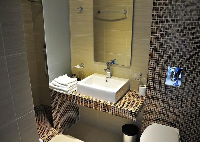 Tony's Апарт-отель Vromolithos